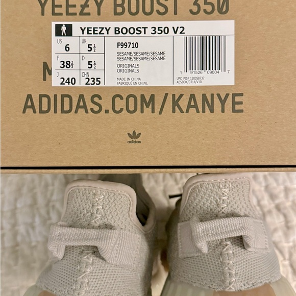 Yeezy Boost 350 V2 Sesame - Picture 4 of 4